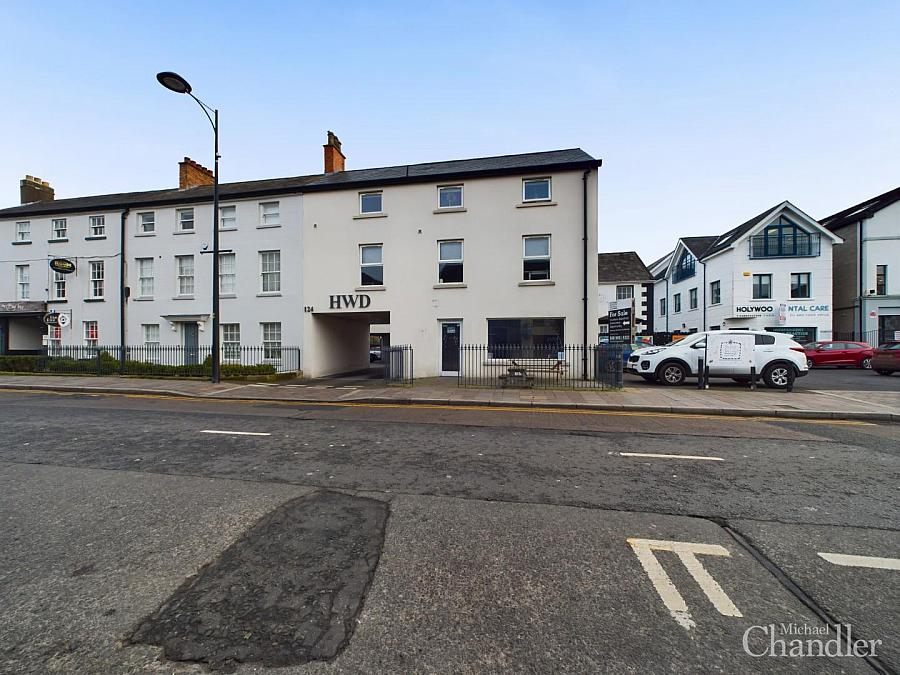 124a High Street, holywood, BT18 9HW