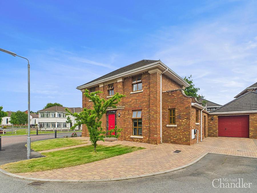 25 Park Lane, saintfield, BT24 7PR
