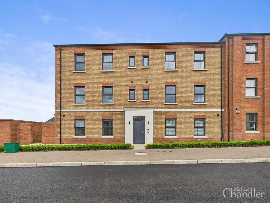 8 Little Enler Green, comber, BT23 5FB