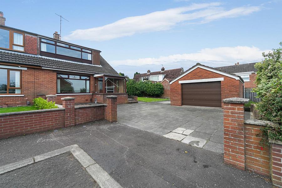 17 Sharonmore Park, newtownabbey, BT36 6PW