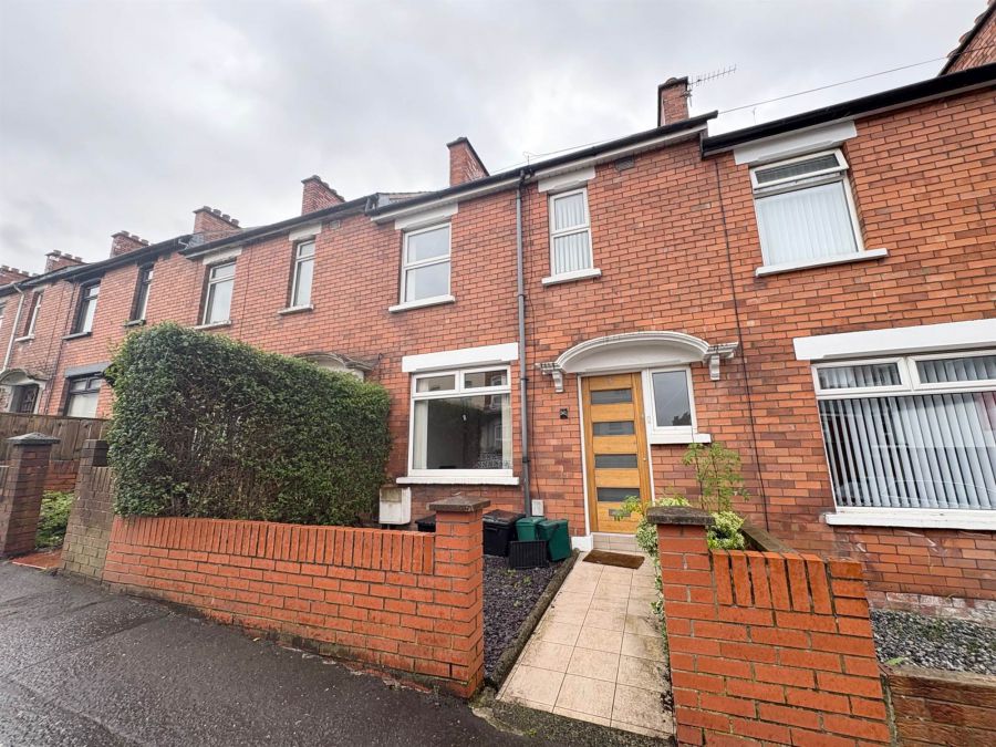 9 Pims Avenue, belmont, belfast, BT4 1PJ