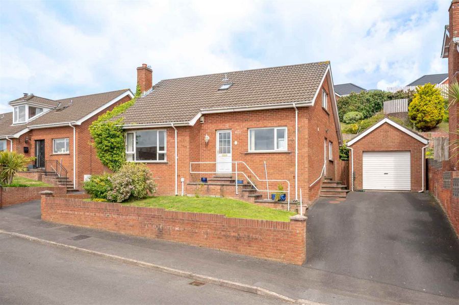 15 Morey Hills, donaghadee, BT21 0NW