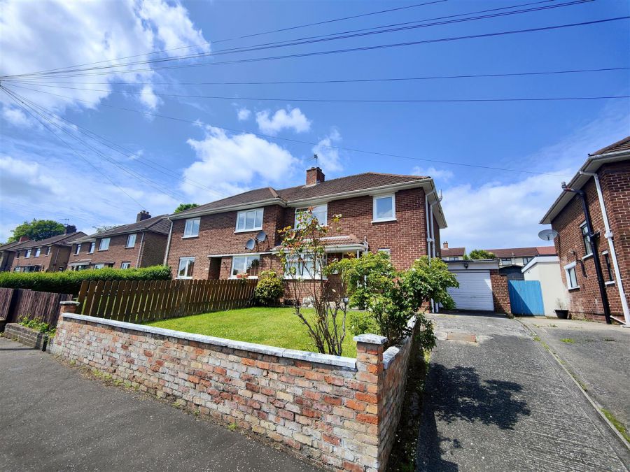 71 Sunningdale Park, cavehill, belfast, BT14 6RX