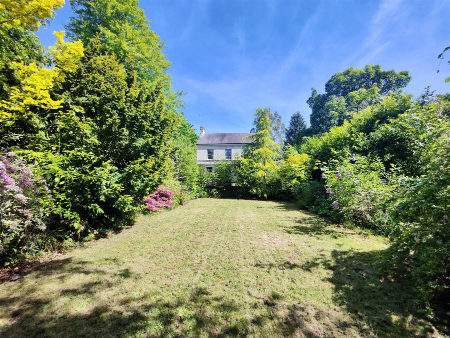 601 Antrim Road, antrim road, belfast, BT15 4DX