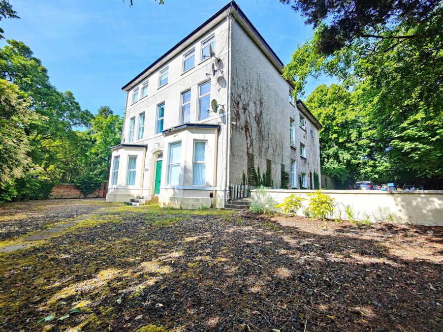 Ardelia House, Apt 5 3 Chichester Park South, north belfast, belfast, BT15 5DW