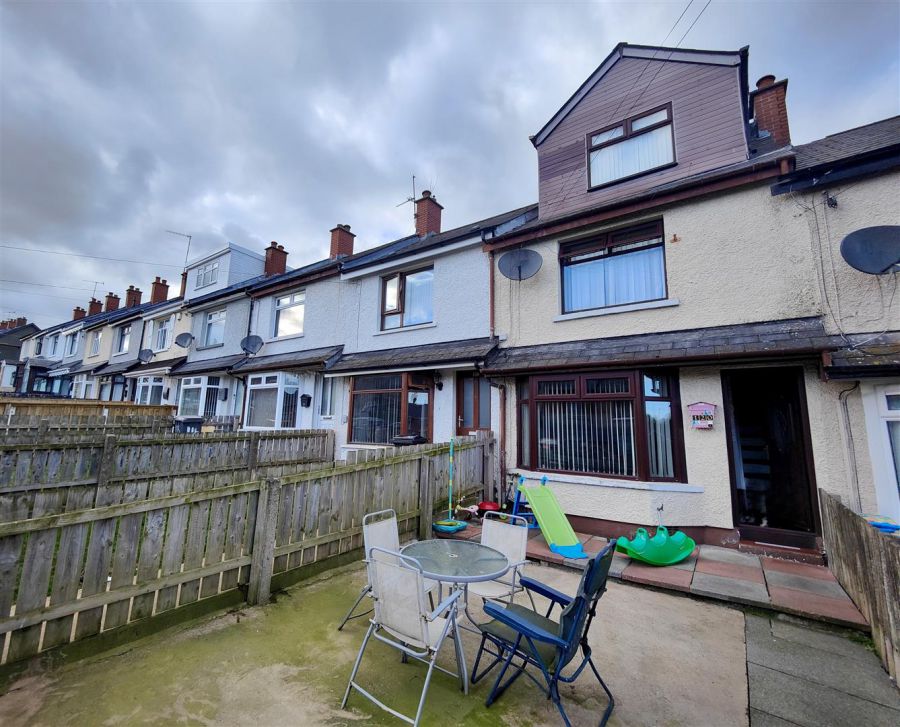 120 Brompton Park, ardoyne, belfast, BT14 7LE