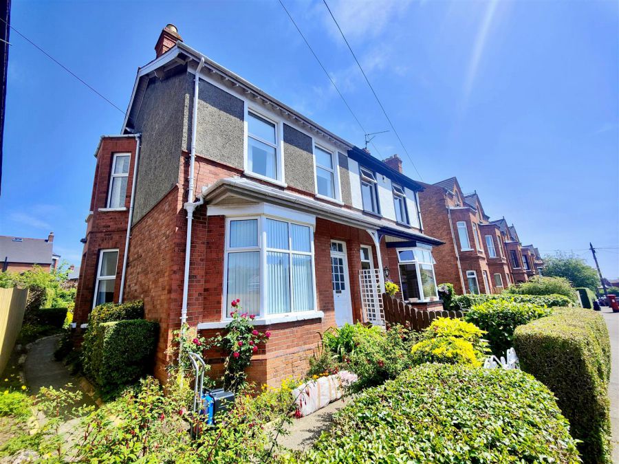 35 Ophir Gardens, cavehill, belfast, BT15 5EP