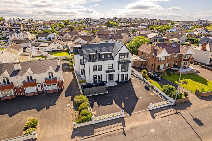 'strand House' 105 Strand Road, portstewart, BT55 7LZ