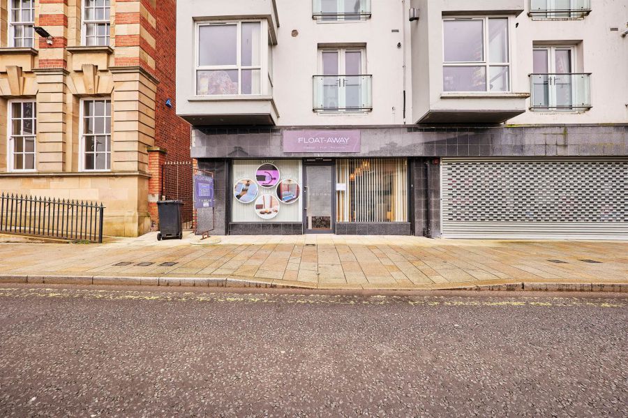 10 Causeway Street, portrush, BT56 8AB