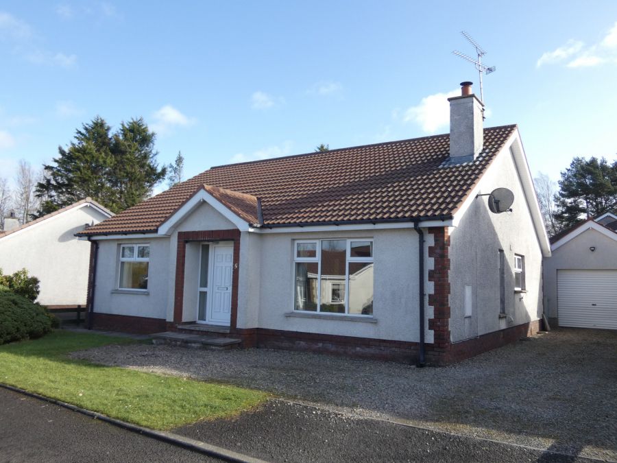 5 Castlehill Crescent, ballymoney, BT53 6TL