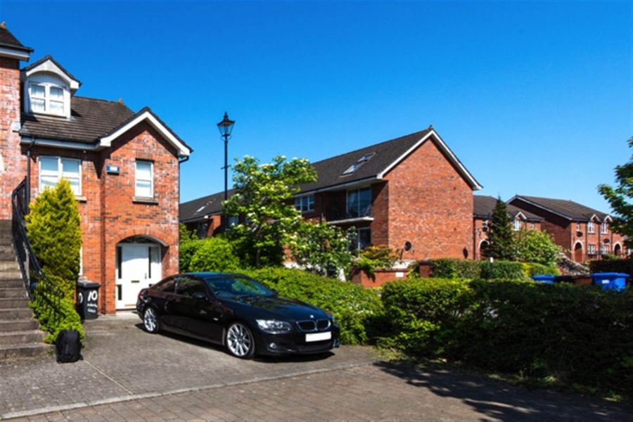 10 Ardenlee Green, ravenhill, belfast, BT6 8QF
