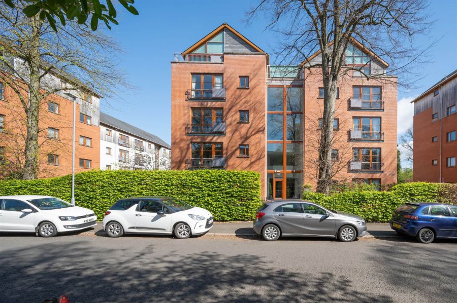 Apt B5 Malone Square, 42 windsor park, belfast, BT9 6JU