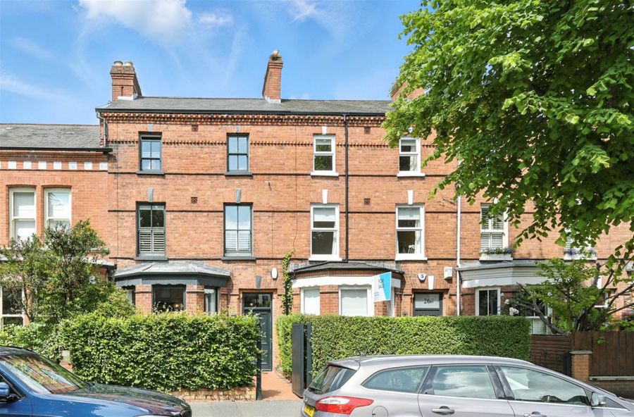 18 St Judes Avenue, ormeau, belfast, BT7 2GZ