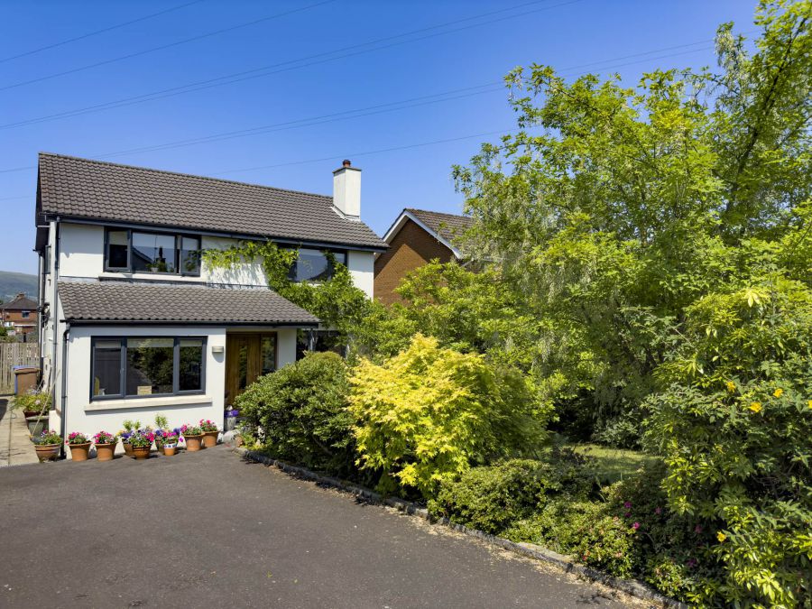 13 Trossachs Gardens, finaghy, belfast, BT10 0HX