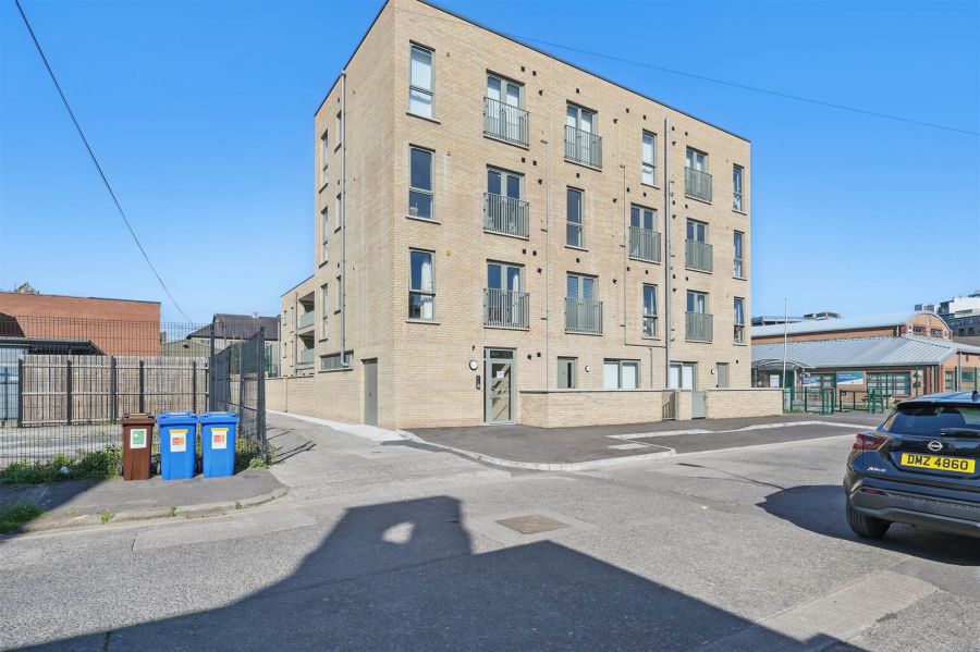 Apt 17 Porters Annex, apsley street, donegall pass, belfast, BT7 1FU