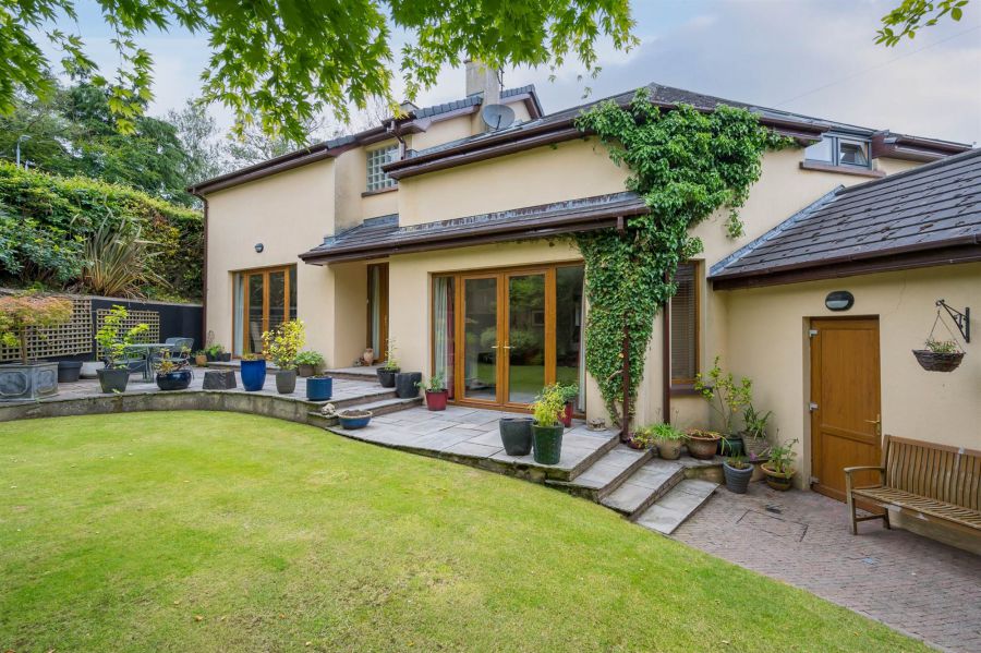 1a Fort Road, ballylesson, belfast, BT8 8LX
