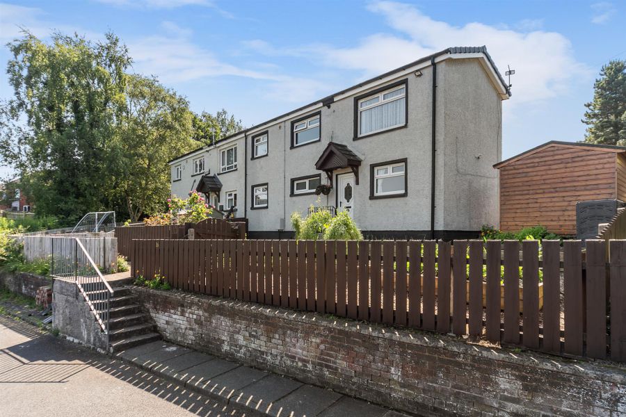 16 Lothian Avenue, tullycarnet, belfast, BT5 7EB