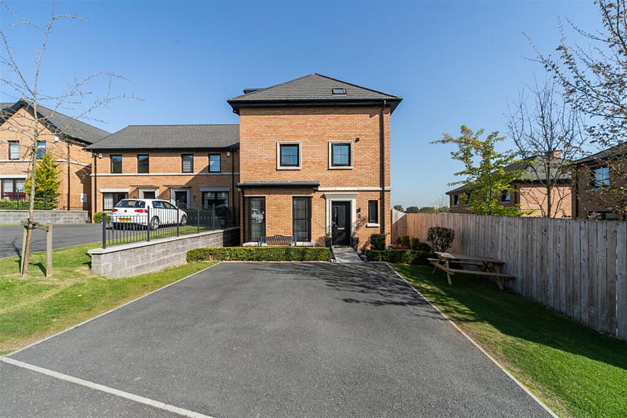 14 Ballantine Lane, plantation avenue, lisburn, BT27 5FG