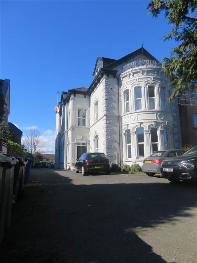 Apt 8 23 Knock Road, knock, belfast, BT5 6LA