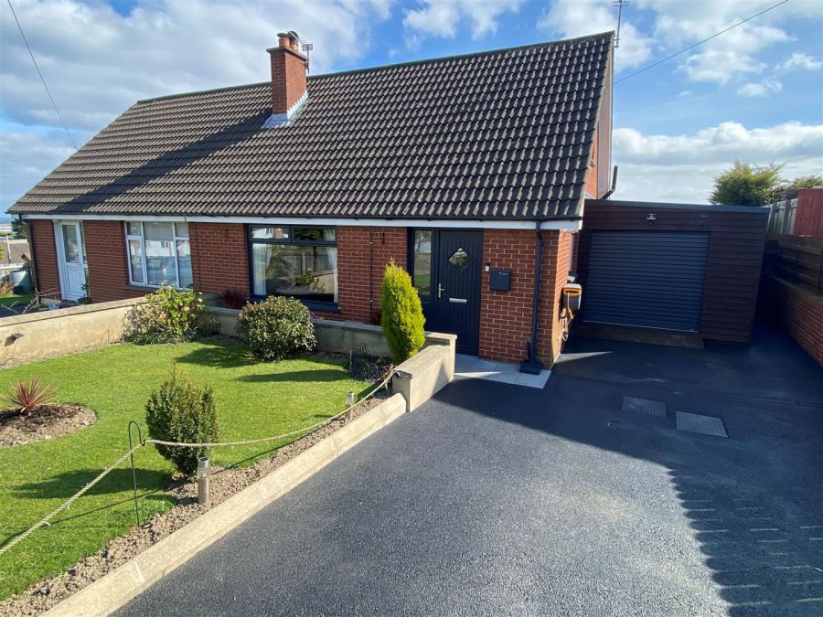 19 Meadowvale, bangor, BT19 1DA