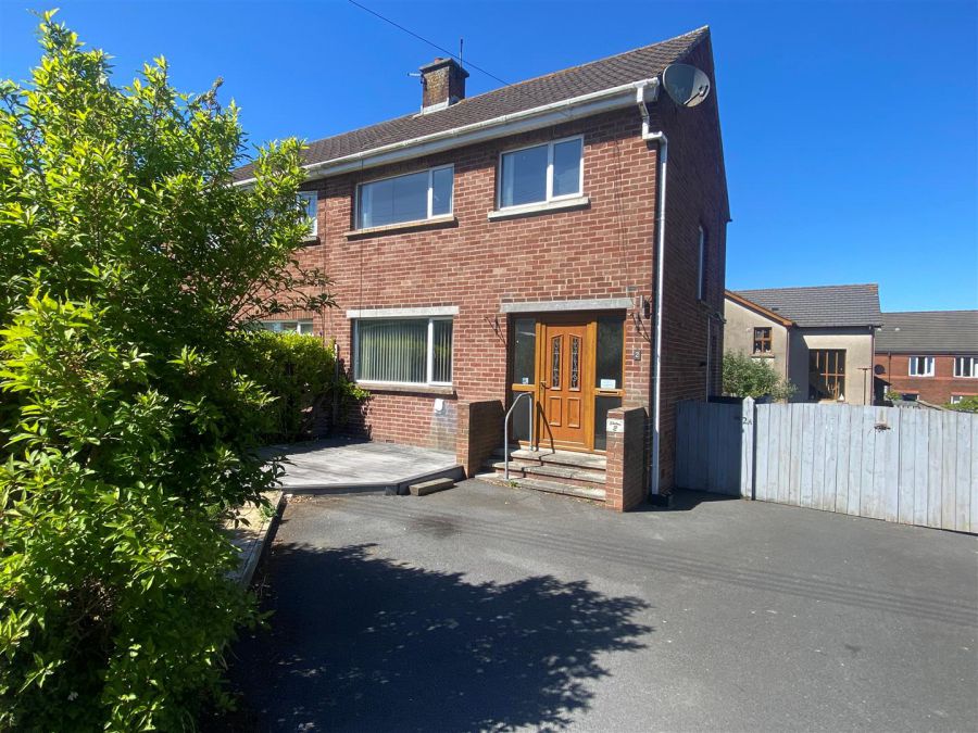 2 Church Drive, bangor, BT20 3EE