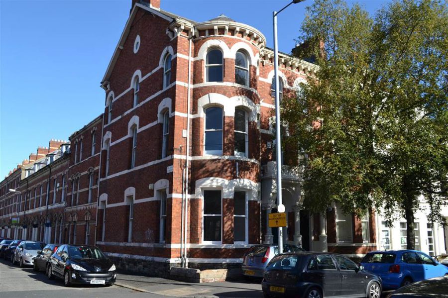 94 University Street, ground floor front office, belfast, BT7 1HE
