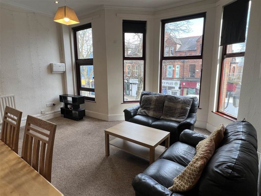Room To Let, Sharing Apartment With One Other Person, 131a stranmillis road - room 2, belfast, BT9 5AJ