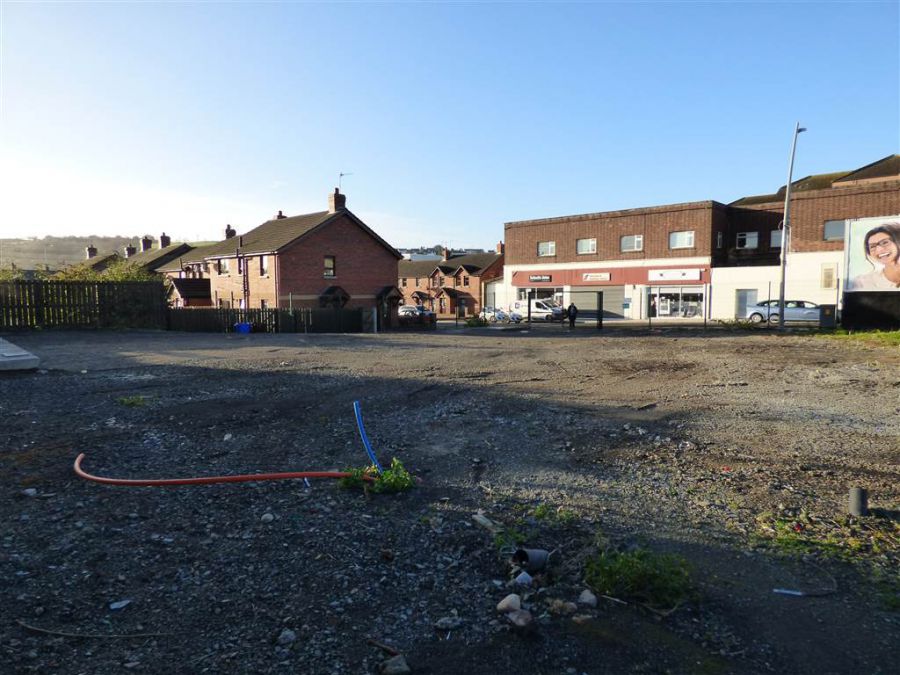 81 Main Street, larne, BT40 1HH