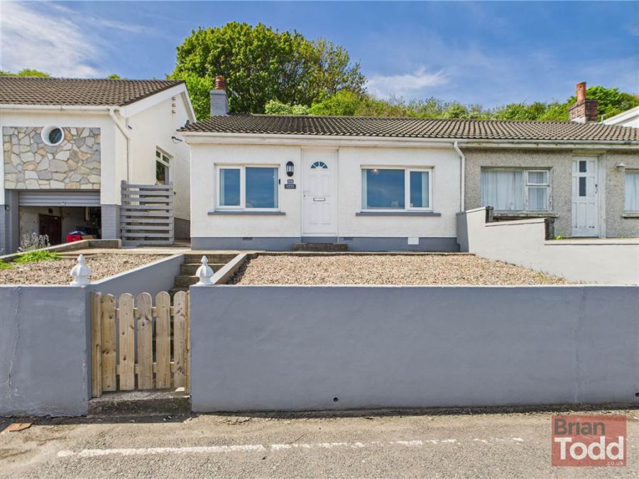 An Teach Beag - The Wee House, 18 Coast Road, larne, BT40 1UZ