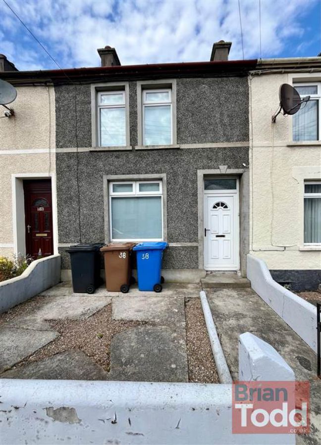 38 Laharna Avenue, larne, BT40 1NG