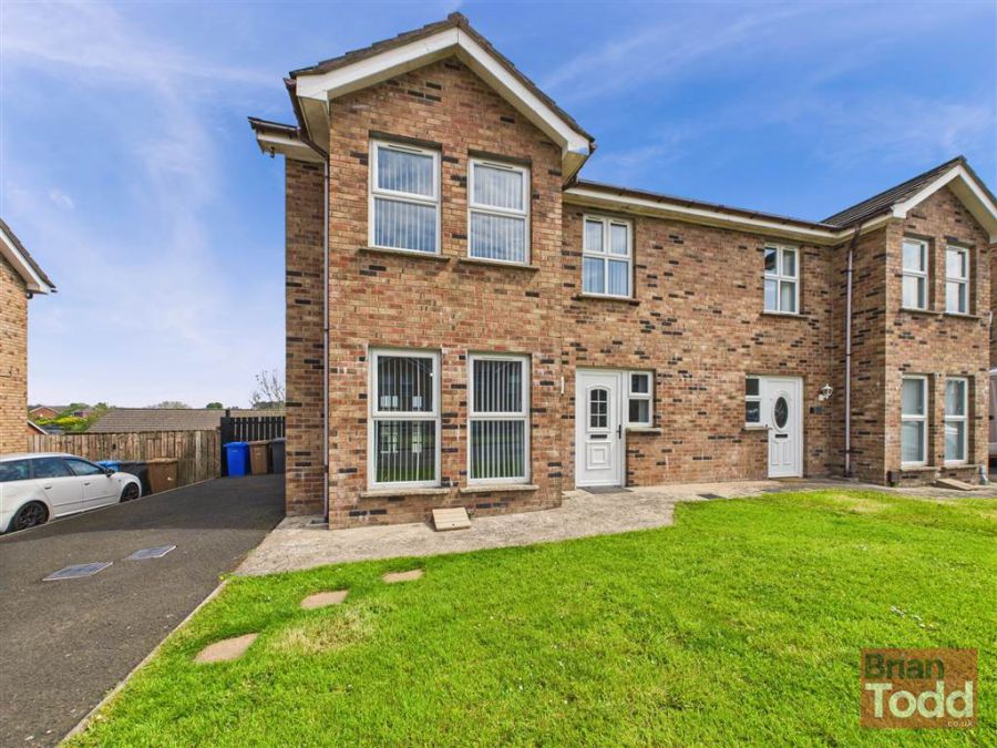 194 Blackthorn Rise, larne, BT40 2NB