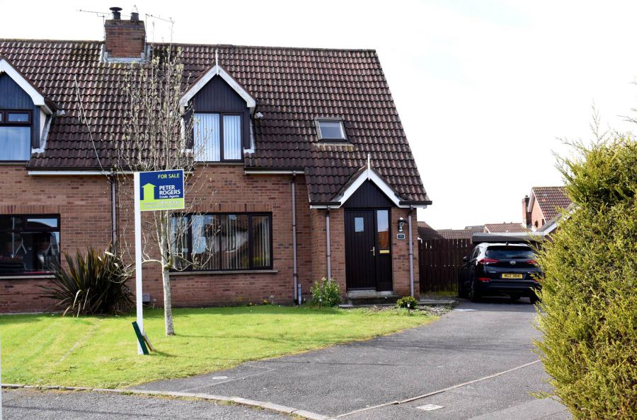 11 Cairndore Crescent, newtownards, BT23 8PA