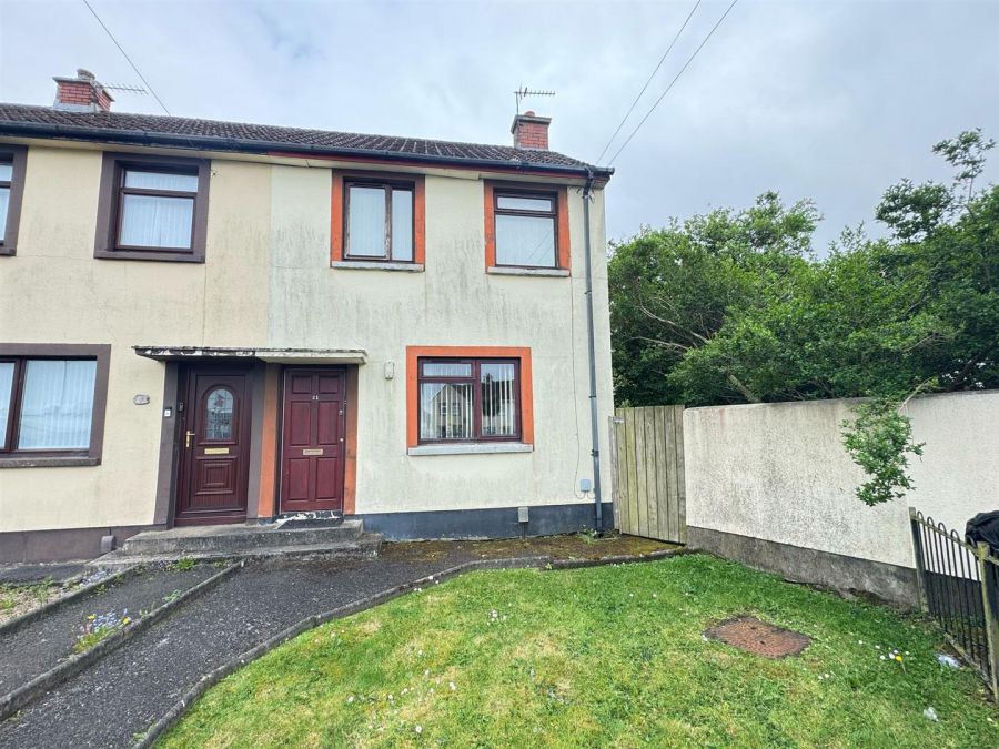 21 Queens Park, ballyclare road, newtownabbey, BT36 5HS