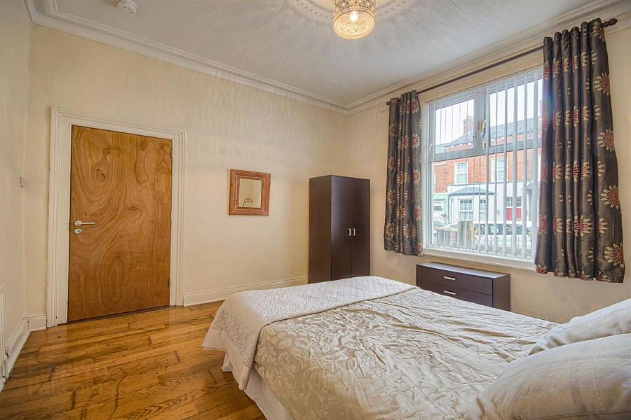 Room 1, 31 Ponsonby Avenue, 31 ponsonby avenue, belfast, BT15 2LS