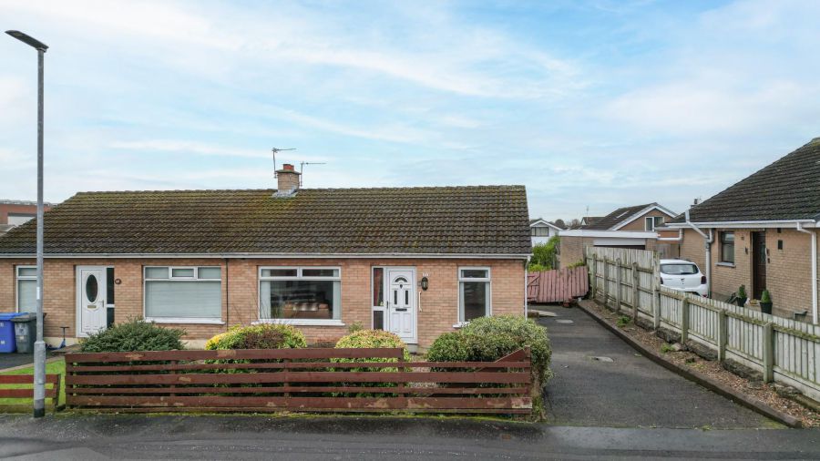 66 Navar Drive, bangor, BT19 7SW