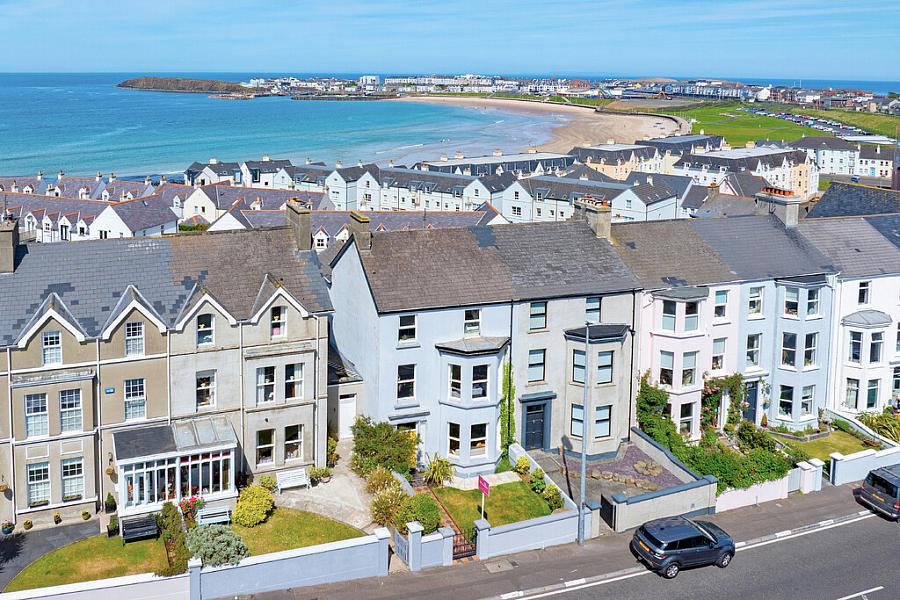 16 Dhu Varren, portrush, BT56 8EN
