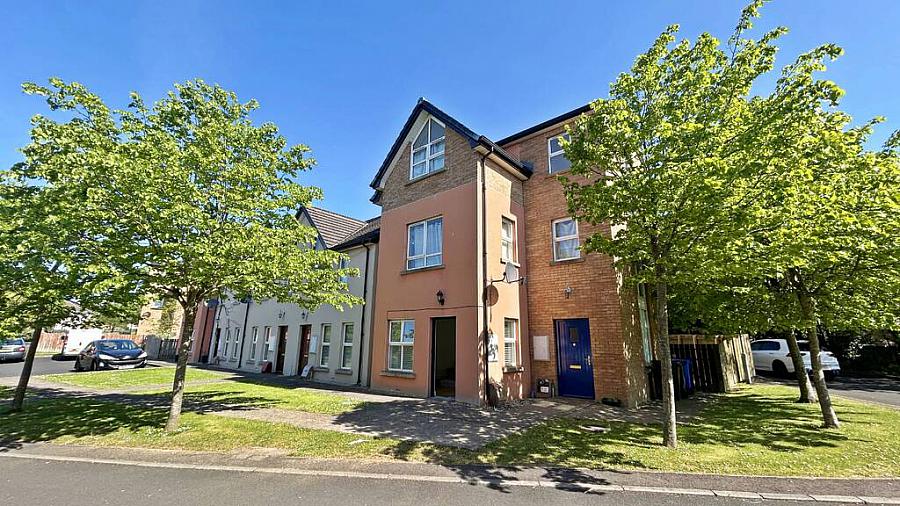 24 Brookmount Court, coleraine, BT52 2EA