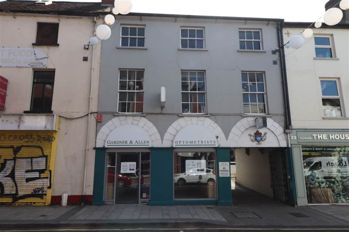24 Castle Street, lisburn, BT27 4XD
