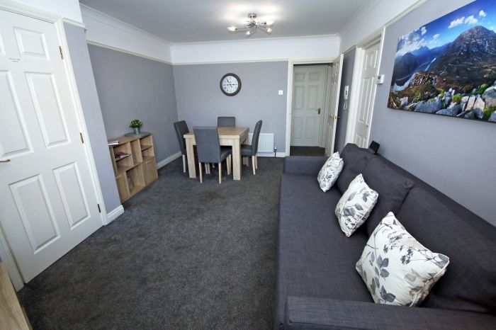 SHORT TERM RENTAL, 1 Hamel Mews, cregagh, belfast, BT6 9JG