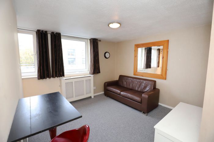 305 Bradbury Court, lisburn road, belfast, BT9 7JL