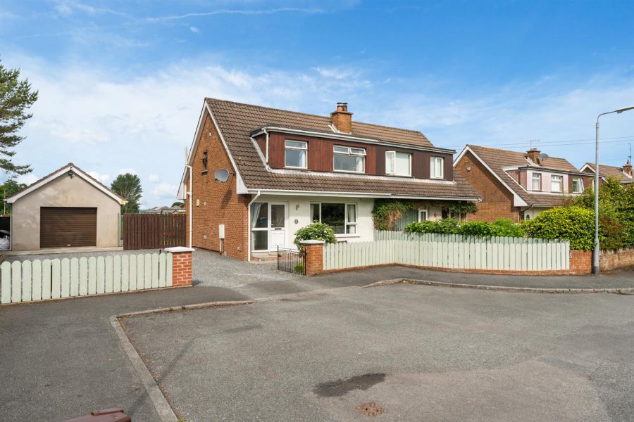 6 Whyte Field, crossgar, BT30 9HB
